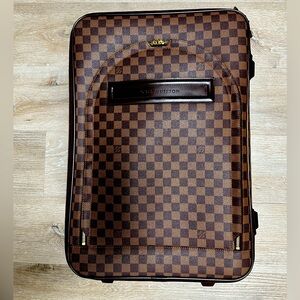 Louis Vuitton Damier 55 luggage